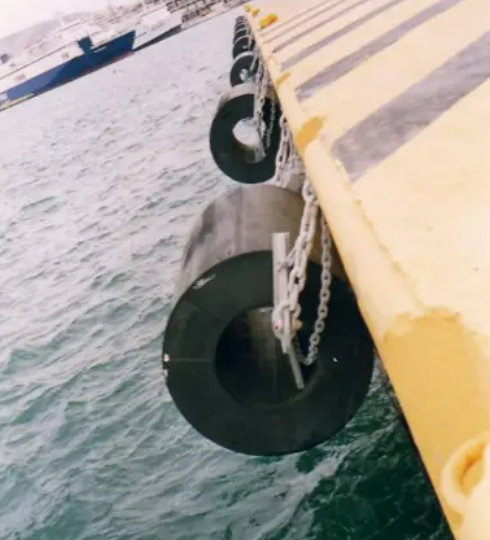 Rubber Fender7.png